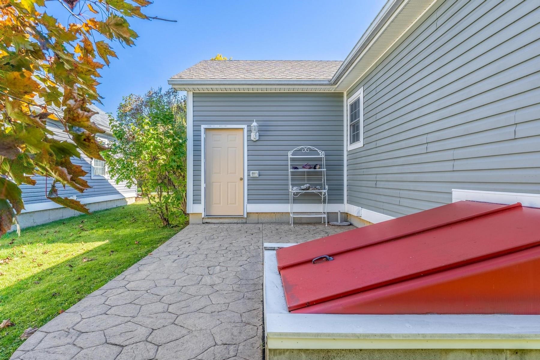 41 Griswold Drive Rutland, VT 05701 - Photo 22 of 38
