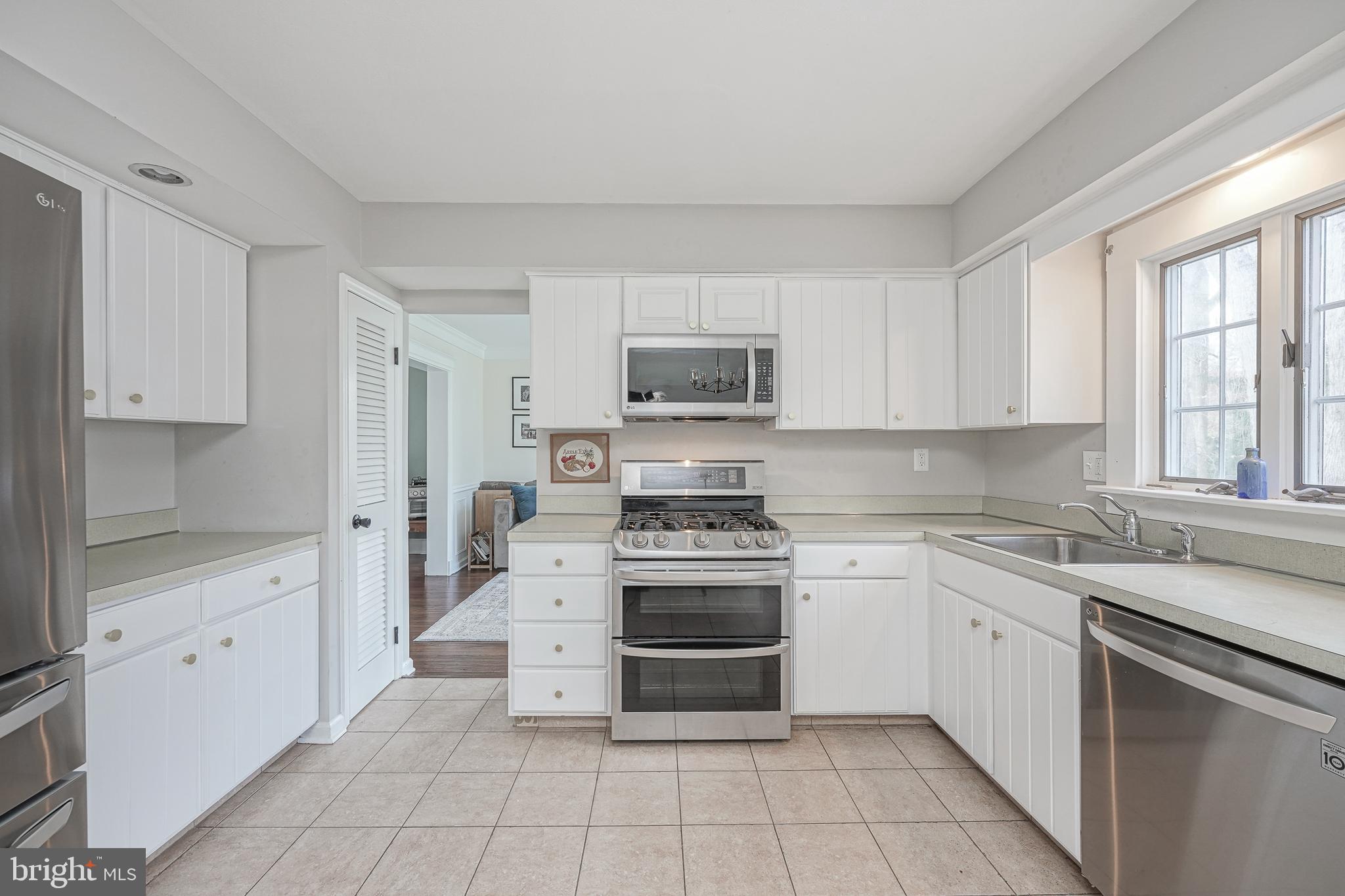 785 Cornwallis Drive Mount Laurel, NJ 08054 - Photo 12 of 41