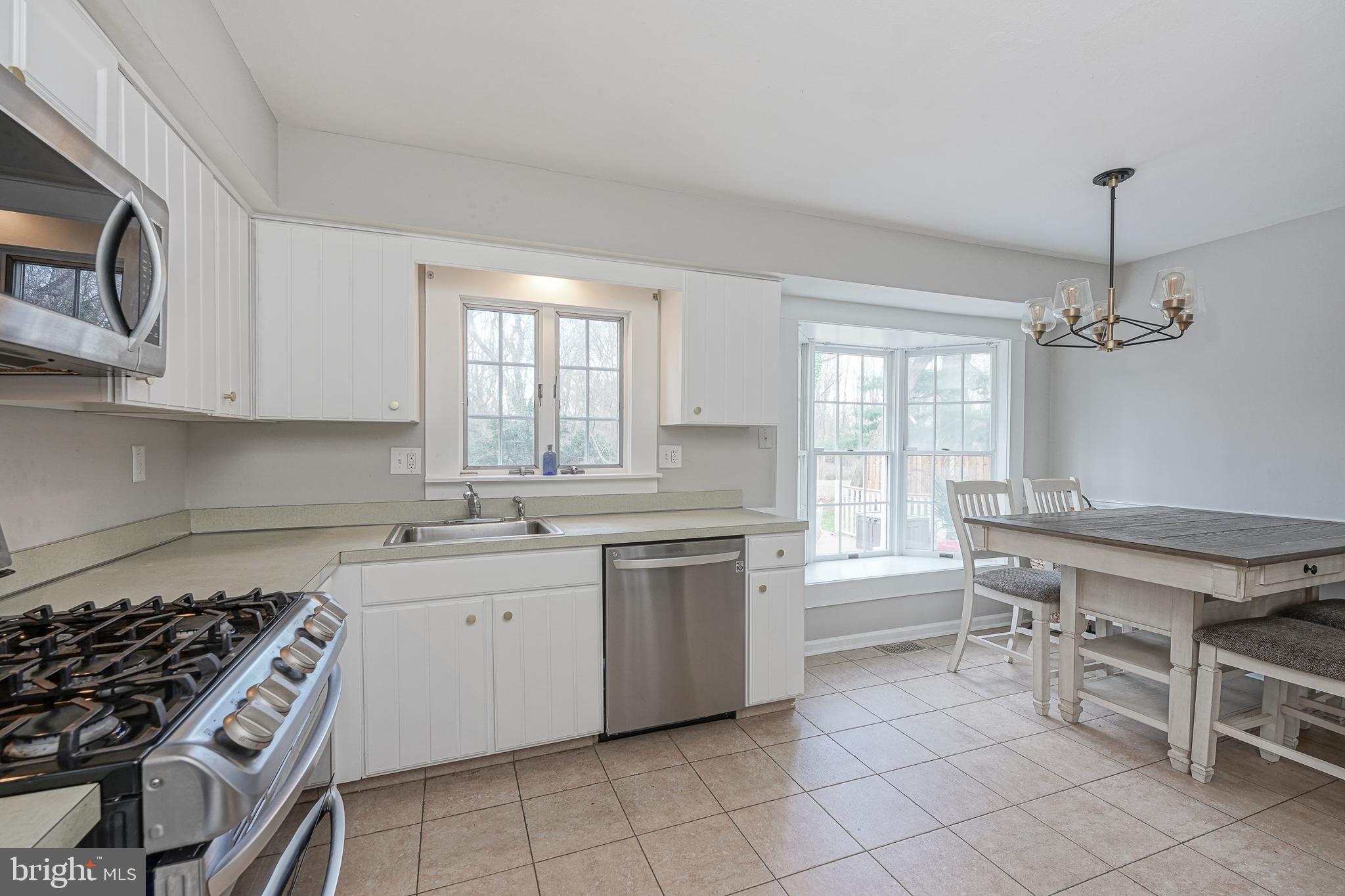 785 Cornwallis Drive Mount Laurel, NJ 08054 - Photo 9 of 41