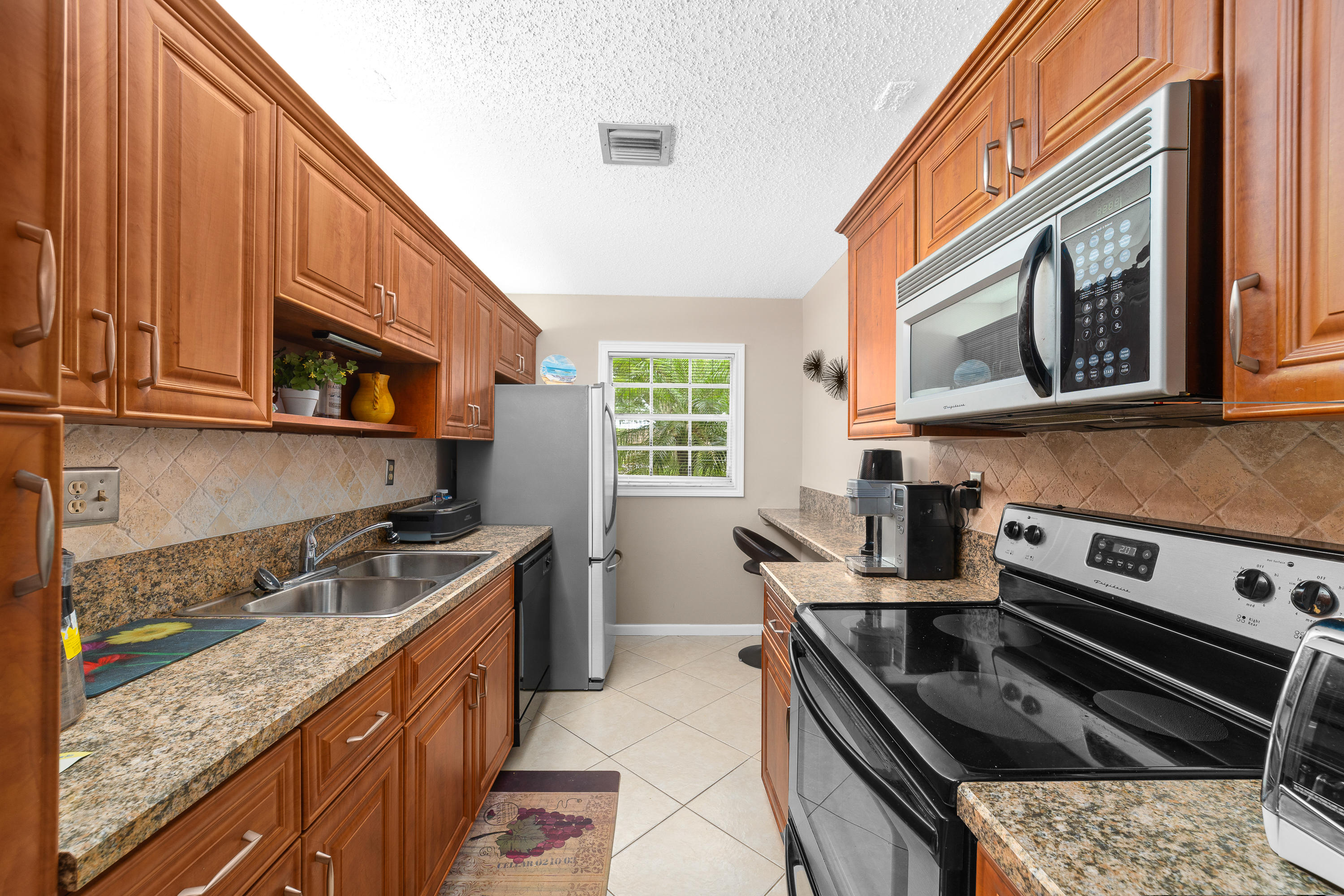 5280 Nesting Way, Unit C Delray Beach, FL 33484 - Photo 8 of 19 _DSC6931