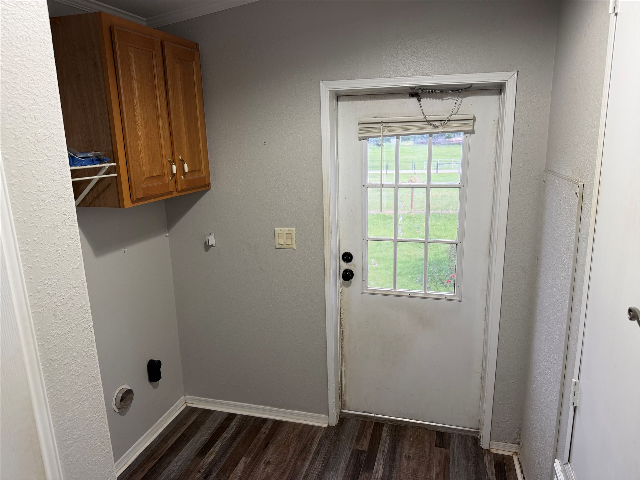 29480 Skymac Ranch Road Hempstead, TX 77445 - Photo 11 of 11 a view of front door with wooden floor