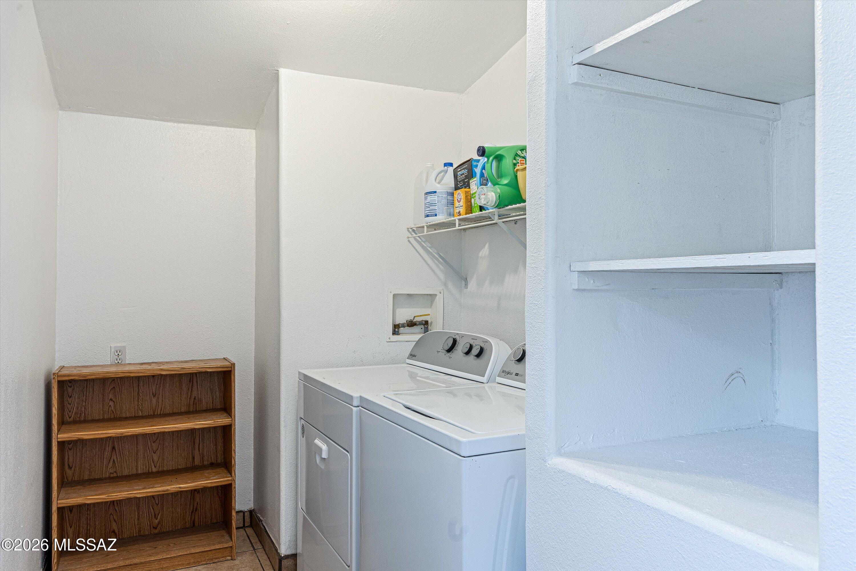 10935 South Swan Road Tucson, AZ 85756 - Photo 21 of 41 Laundry Room w/ added Storage