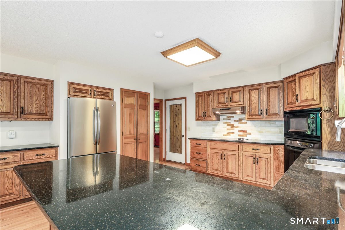 21 Farm Road Sherman, CT 06784 - Photo 10 of 30 Gallery Image 10