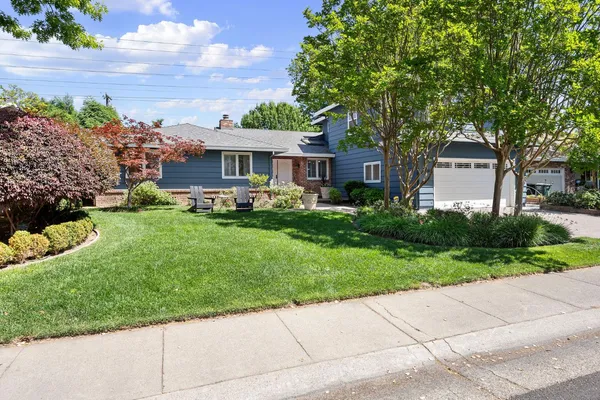 $1,350,000 | 120 Clunie Drive, Sacramento, CA 95864