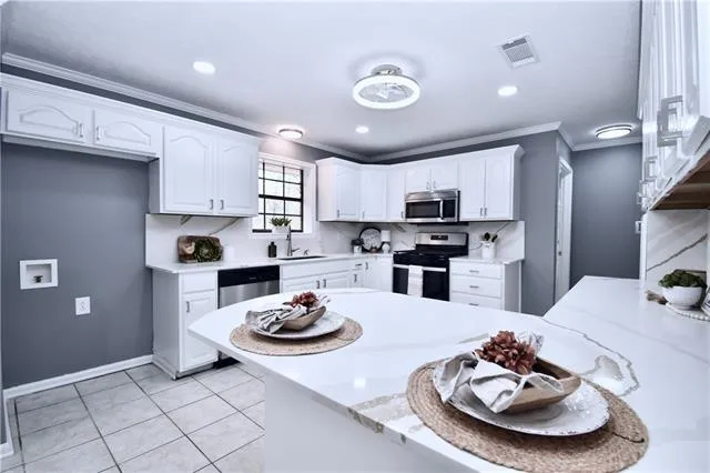 $299,900 | 213 Hamilton Drive, Pineville, LA 71360