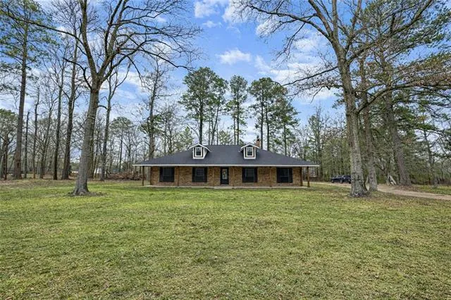 $299,900 | 213 Hamilton Drive, Pineville, LA 71360