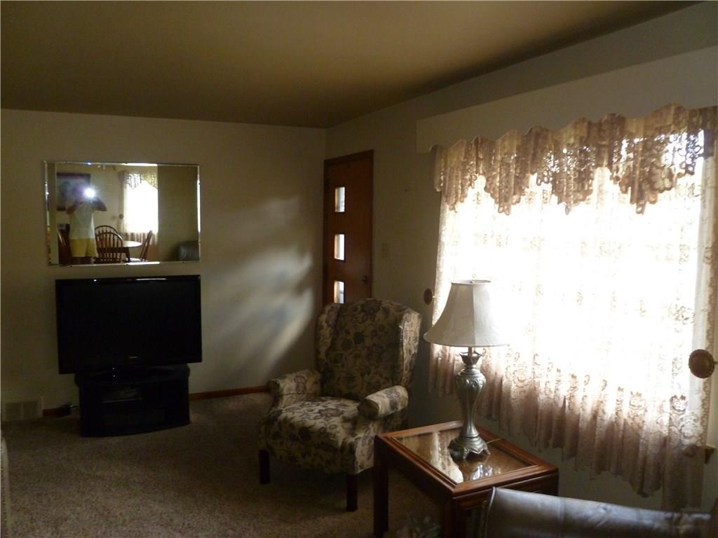2610 Ridgewood Court New Castle, PA 16101 - Photo 13 of 21 Gallery Image 13