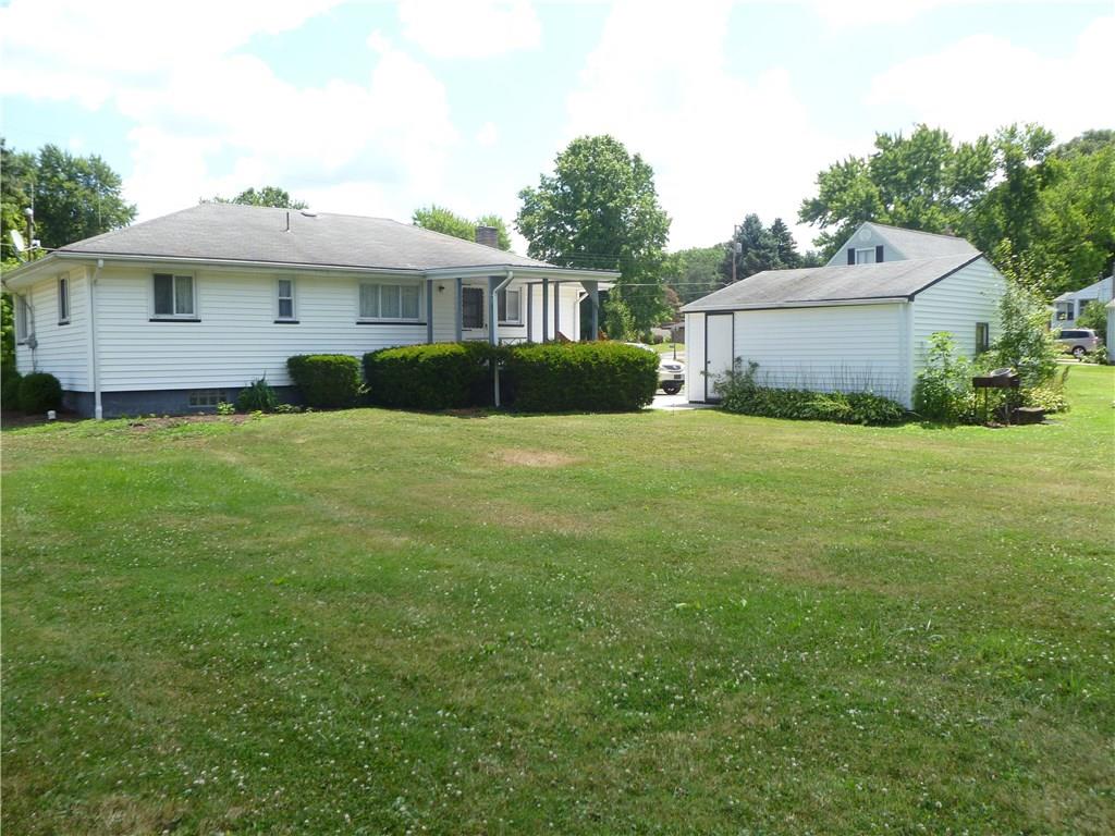 2610 Ridgewood Court New Castle, PA 16101 - Photo 3 of 21 Gallery Image 3