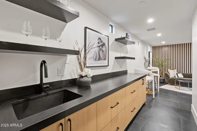 $5,099,000 | 3135 East Palo Verde Drive, Phoenix, AZ 85016