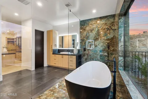 $5,099,000 | 3135 East Palo Verde Drive, Phoenix, AZ 85016