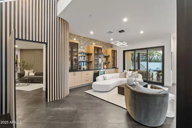 $5,099,000 | 3135 East Palo Verde Drive, Phoenix, AZ 85016