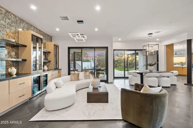 $5,300,000 | 3135 East Palo Verde Drive, Phoenix, AZ 85016