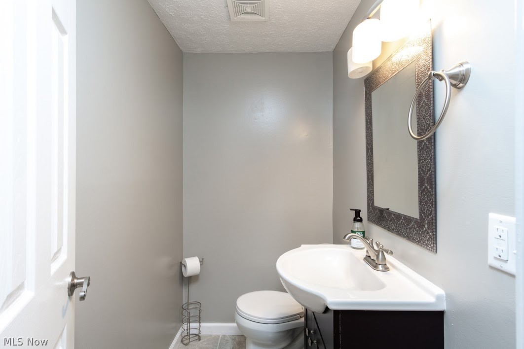 3668 Ranfield Road Kent, OH 44240 - Photo 10 of 29 Gallery Image 10