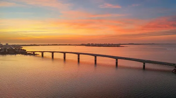 $1,175,000 | 350 Golden Gate Point, Unit 62, Sarasota, FL 34236