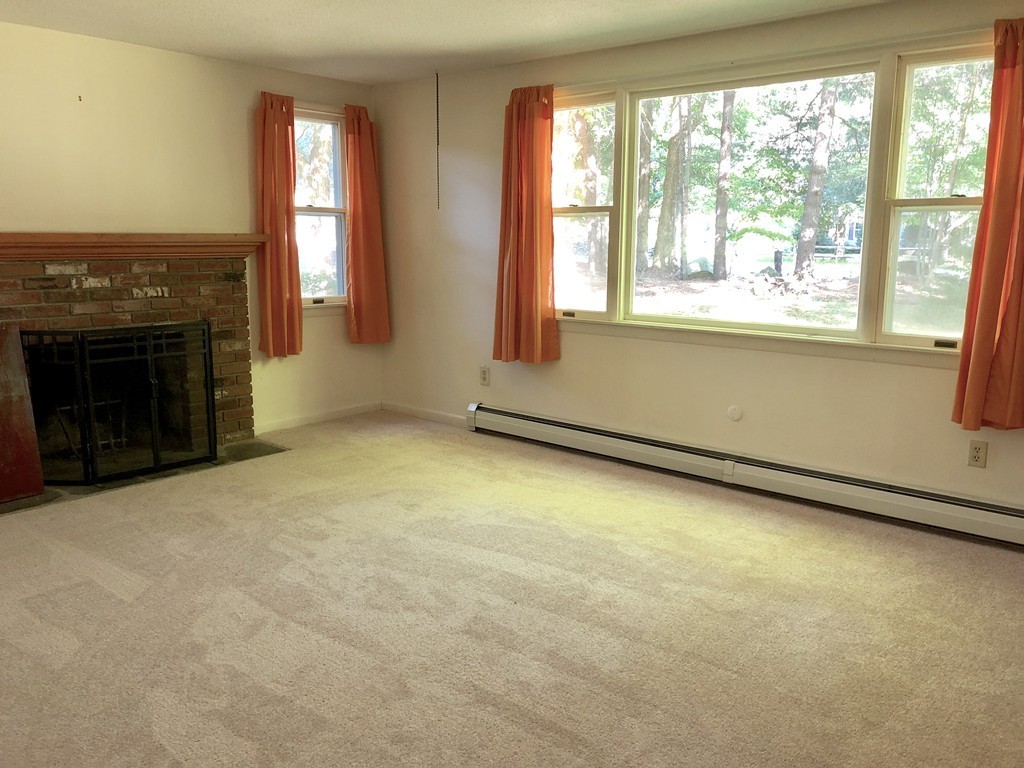 194 Amherst Road Pelham, MA 01002 - Photo 9 of 20