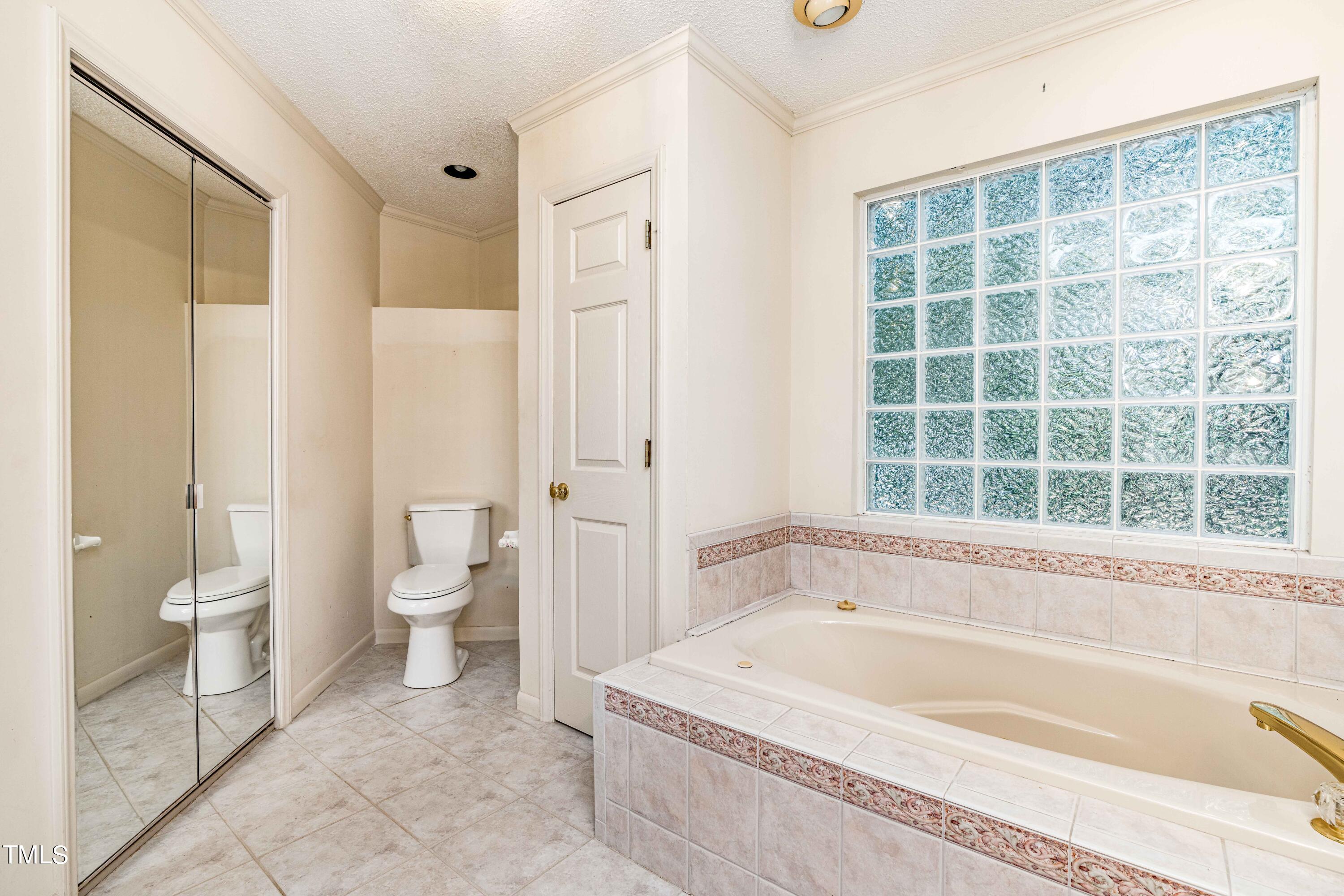 1613 Ridgeland Drive Raleigh, NC 27607 - Photo 21 of 40 DSC09840