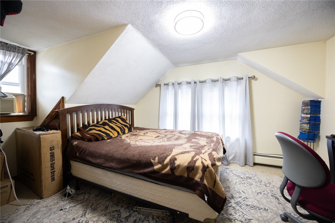 18 Ridgeway Avenue Providence, RI 02909 - Photo 24 of 39