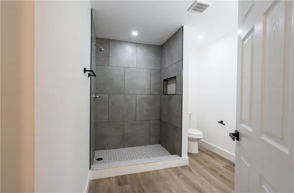 $1,299 | 3822 Bakers Ferry Road Southwest, Unit B, Atlanta, GA 30331