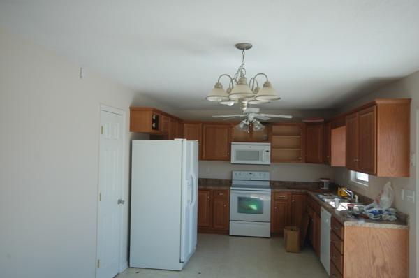 4051 Diamond Hill Road Moneta, VA 24121 - Photo 6 of 11 Kitchen