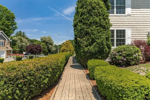 $729,000 | 3 Pirmi Lane, Unit 1, Gloucester, MA 01930
