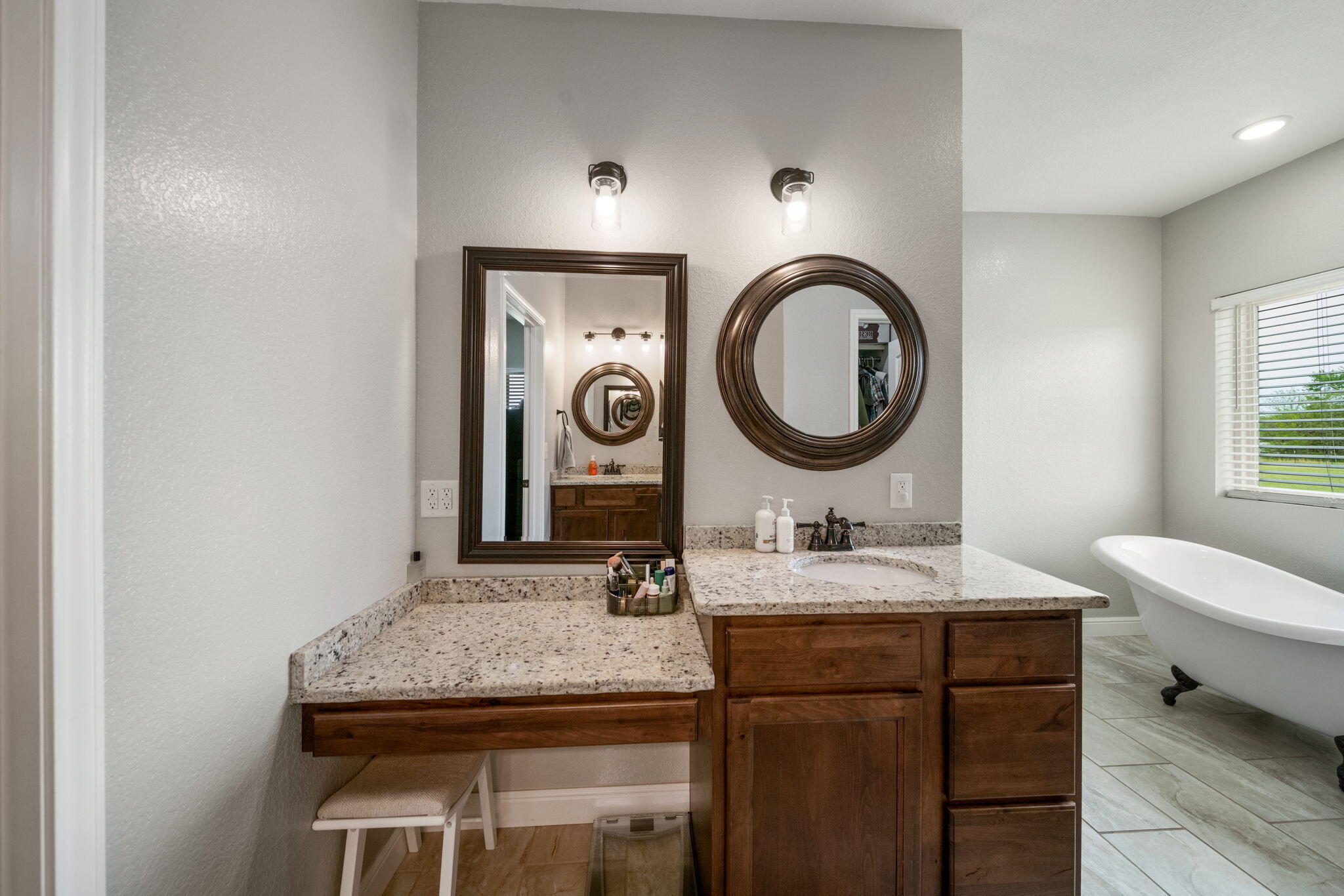 13737 East 380 Road Jay, OK 74346 - Photo 27 of 90 Primary bathroom vanity