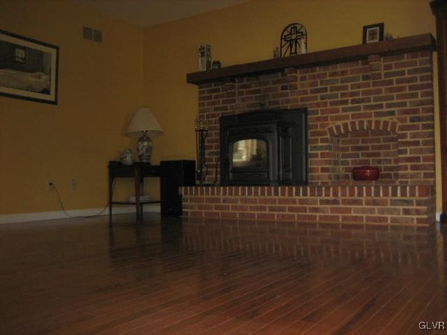 519 Mountain View Road Nazareth, PA 18064 - Photo 10 of 20 Hardwood Floors