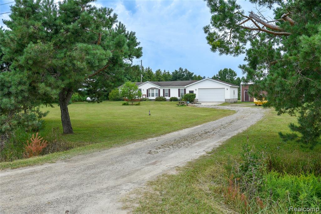 3201 North Thomas Road Filion, MI 48432 - Photo 35 of 87