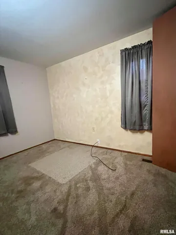 $137,000 | 1223 Arcadia Drive, Galesburg, IL 61401