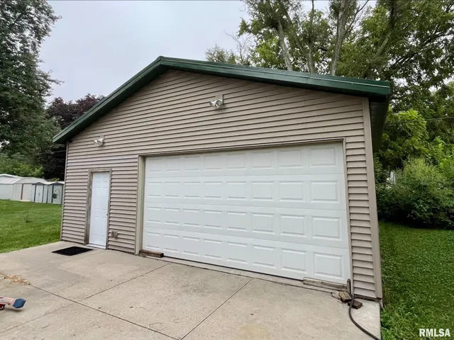 $137,000 | 1223 Arcadia Drive, Galesburg, IL 61401