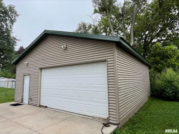 $129,900 | 1223 Arcadia Drive, Galesburg, IL 61401
