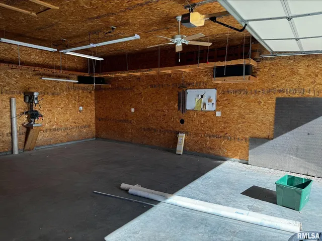 $137,000 | 1223 Arcadia Drive, Galesburg, IL 61401