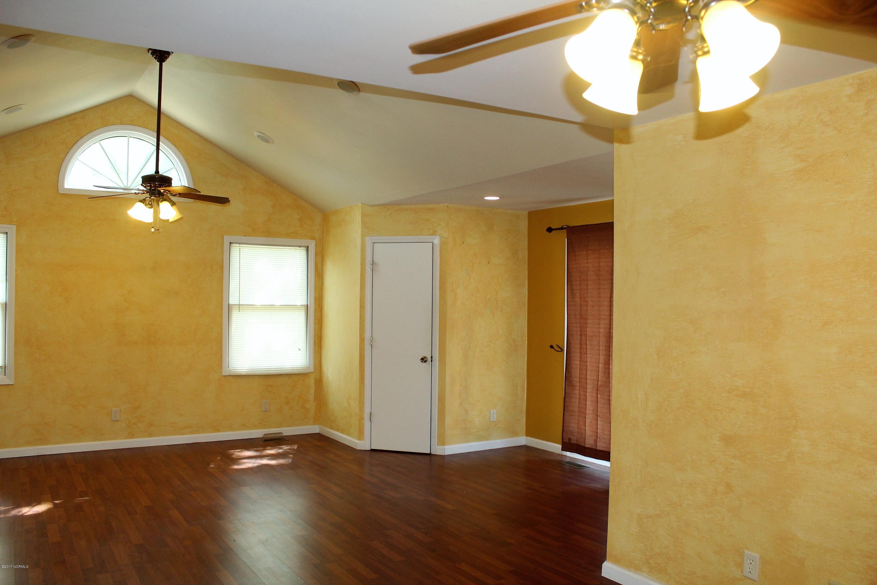 441 Sherwood Road Lumberton, NC 28358 - Photo 18 of 34 Master BR 2