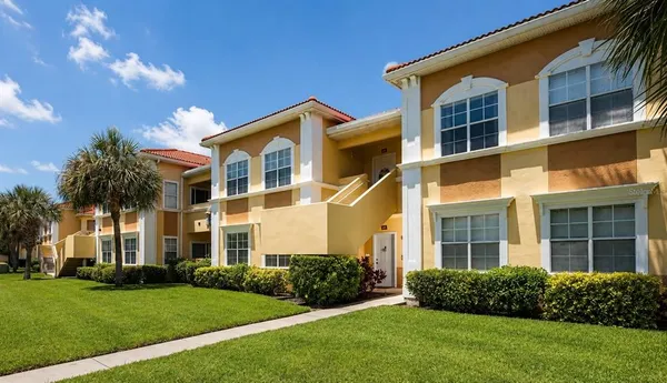 $1,650 | 1155 Villagio Circle, Unit 202, Sarasota, FL 34237