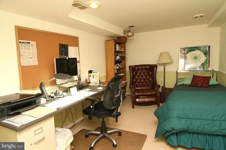 719 Howard Road Pikesville, MD 21208 - Photo 9 of 21 Study