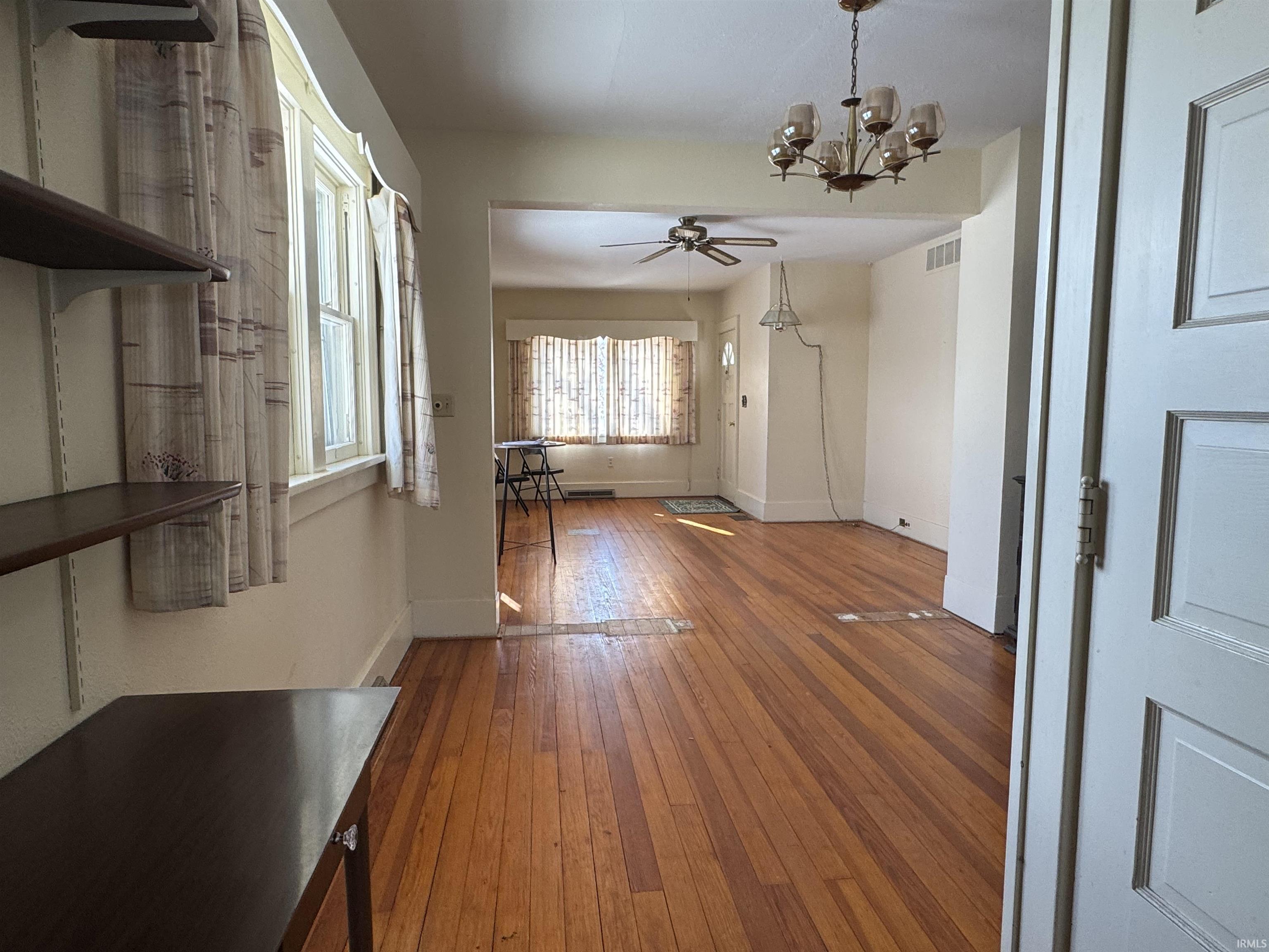 1105 West Wilkinson Street Goshen, IN 46528 - Photo 9 of 16