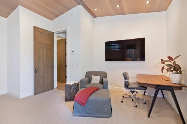 $3,700,000 | 480 Hillside Drive, Unit 31, Mammoth Lakes, CA 93546