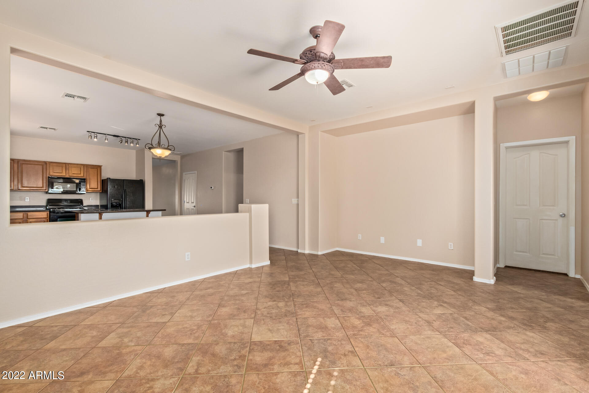 45273 Miramar Road Maricopa, AZ 85139 - Photo 8 of 32 08 Miramar