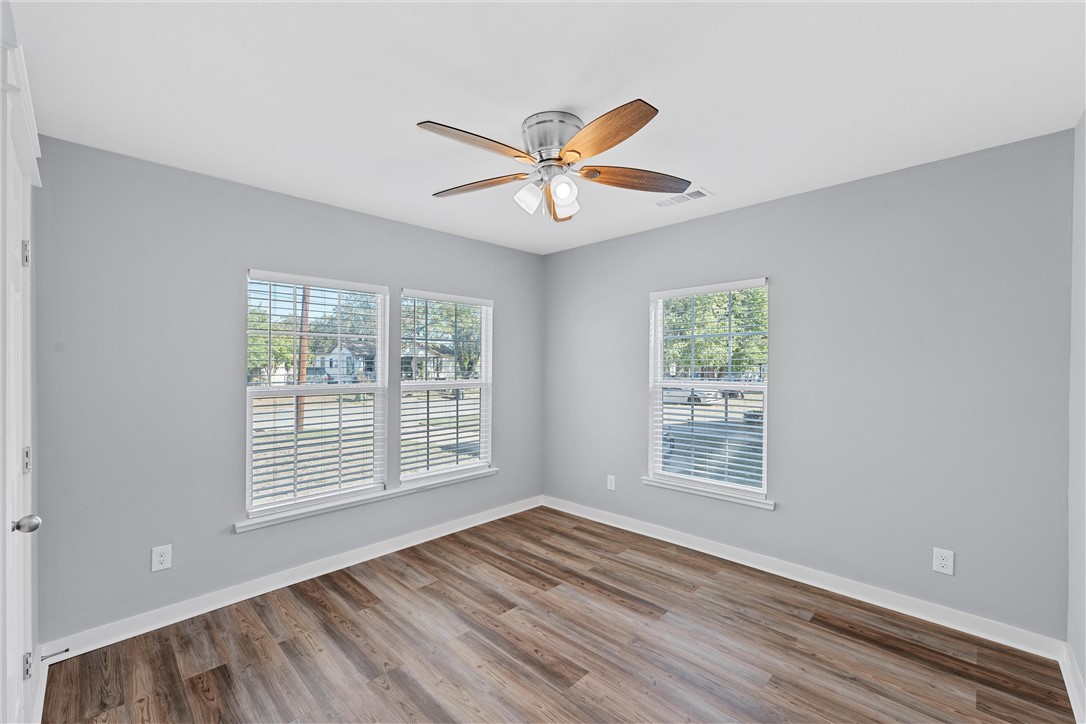 3412 North 24th Street Waco, TX 76708 - Photo 13 of 15