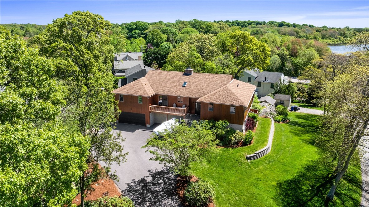11 Cove Road Narragansett, RI 02882 - Photo 11 of 50