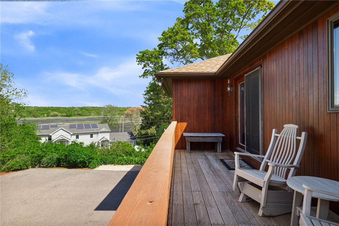 11 Cove Road Narragansett, RI 02882 - Photo 13 of 50