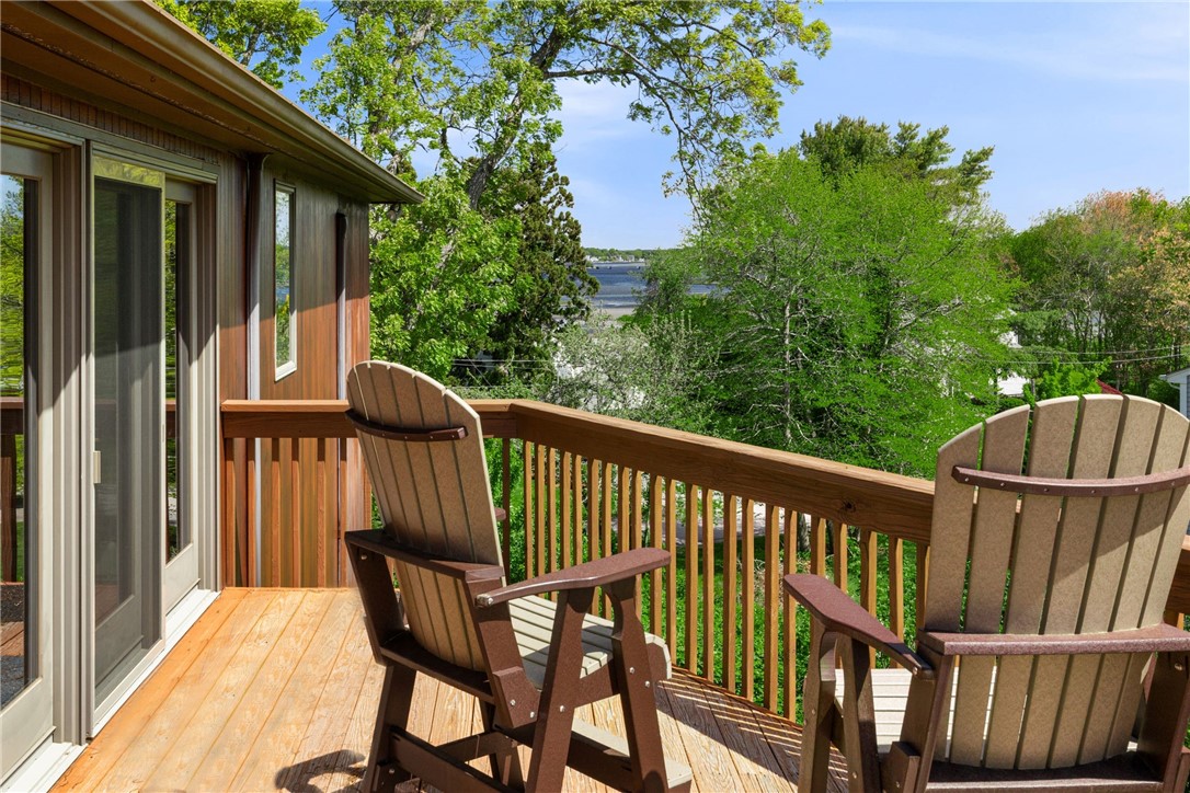11 Cove Road Narragansett, RI 02882 - Photo 27 of 50