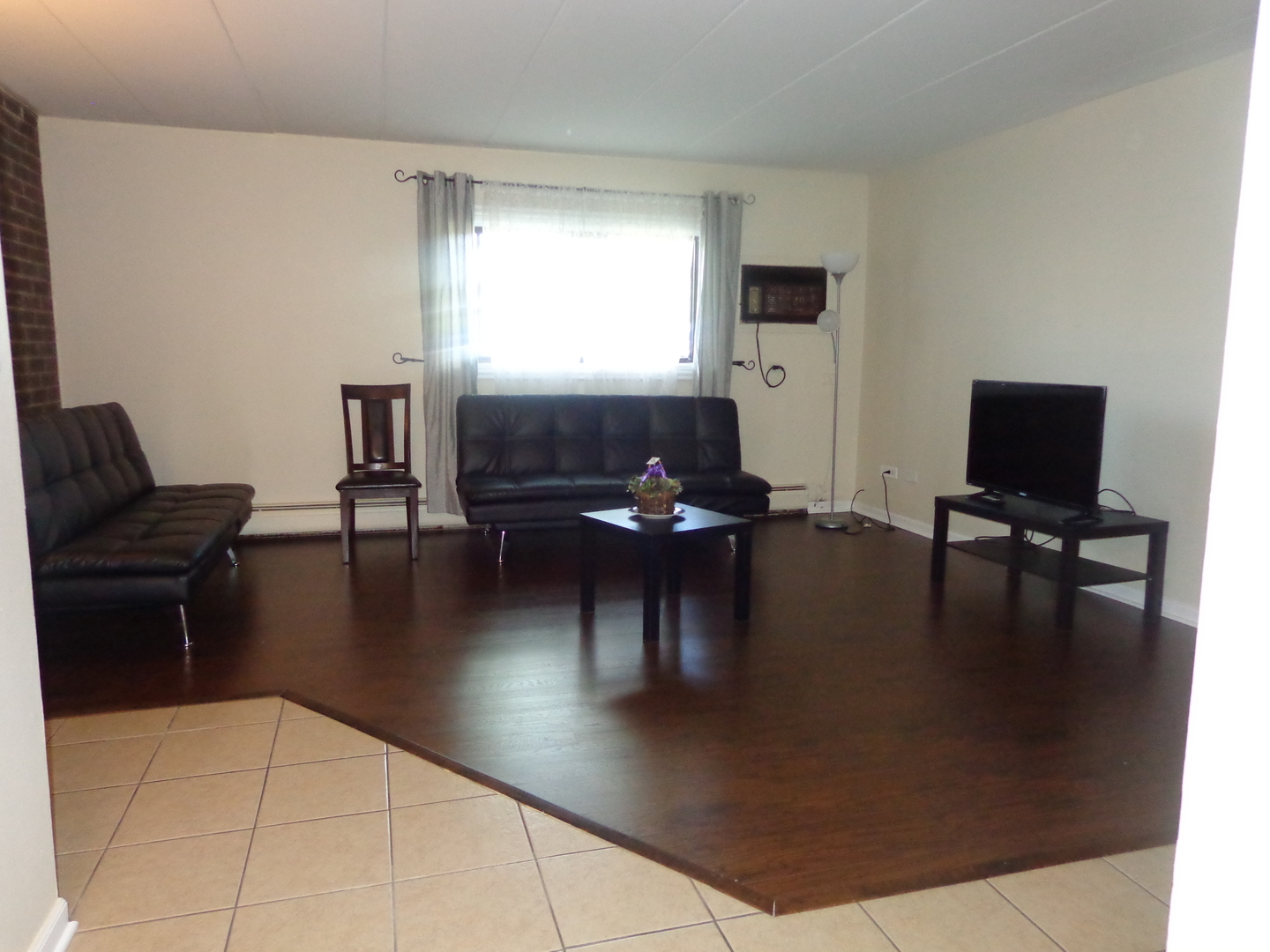 224 East Bailey Road, Unit B Naperville, IL 60565 - Photo 2 of 9
