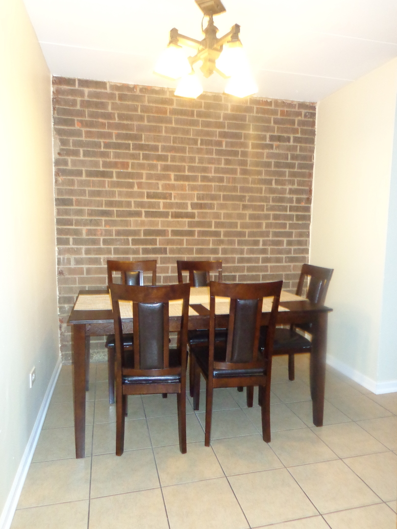 224 East Bailey Road, Unit B Naperville, IL 60565 - Photo 5 of 9