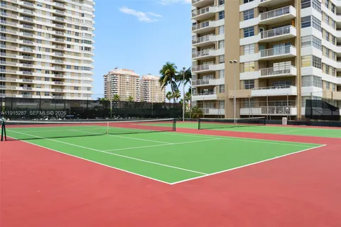 $450,000 | 1950 South Ocean Drive, Unit 17N, Hallandale Beach, FL 33009
