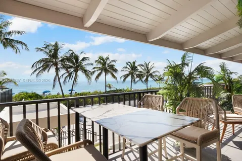 $450,000 | 1950 South Ocean Drive, Unit 17N, Hallandale Beach, FL 33009