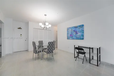 $450,000 | 1950 South Ocean Drive, Unit 17N, Hallandale Beach, FL 33009