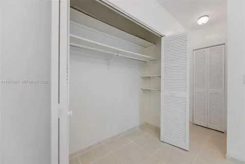 $450,000 | 1950 South Ocean Drive, Unit 17N, Hallandale Beach, FL 33009