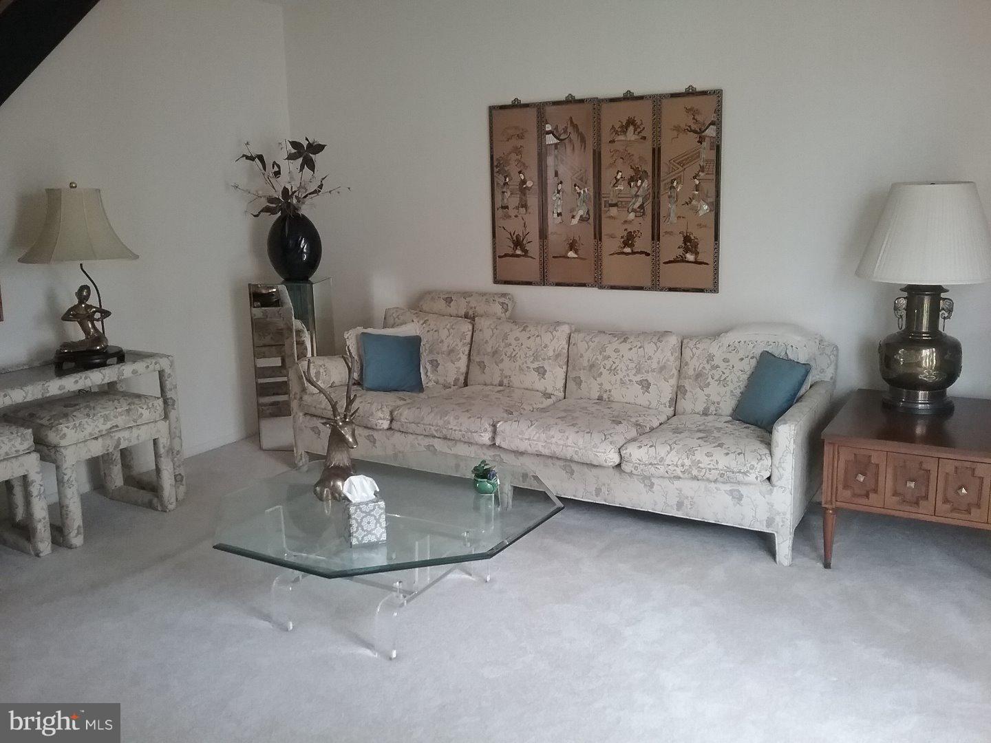 1103 Morefield Road Philadelphia, PA 19115 - Photo 6 of 21 Living Room