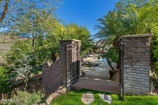 $5,995,000 | 42820 North Fleming Springs Road, Cave Creek, AZ 85331