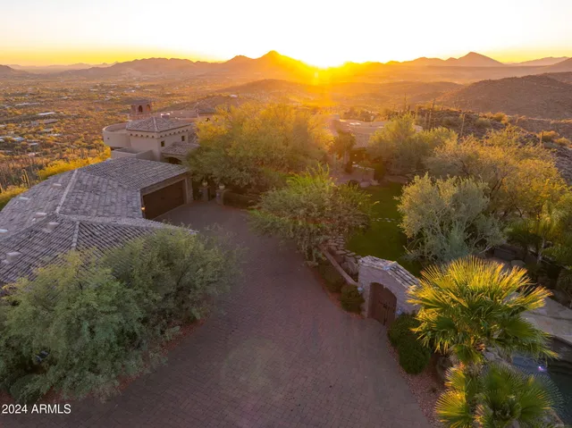 $5,995,000 | 42820 North Fleming Springs Road, Cave Creek, AZ 85331